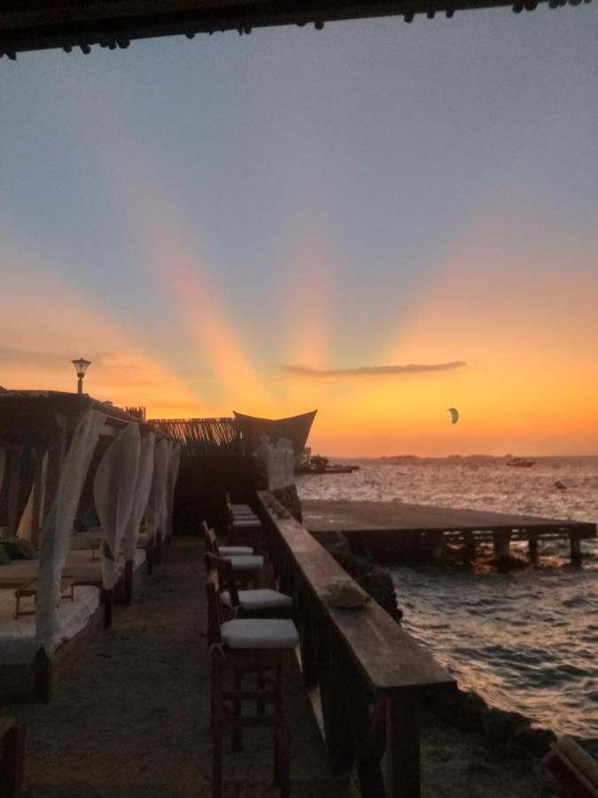 Hotel Sunsets Del Rosario Isla Grande  Luaran gambar